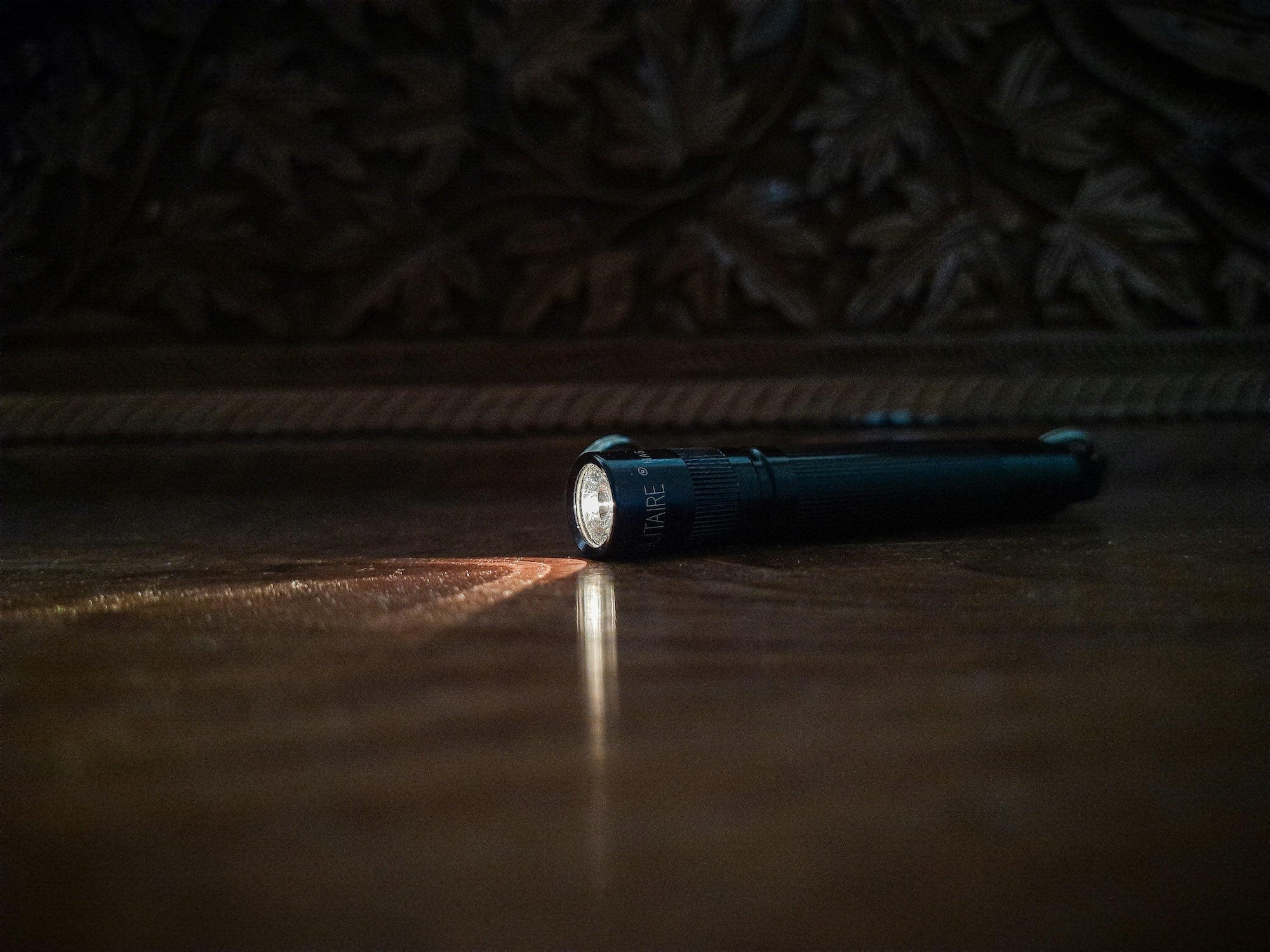 FLASHLIGHTS - Worldwide Electric Supplies
