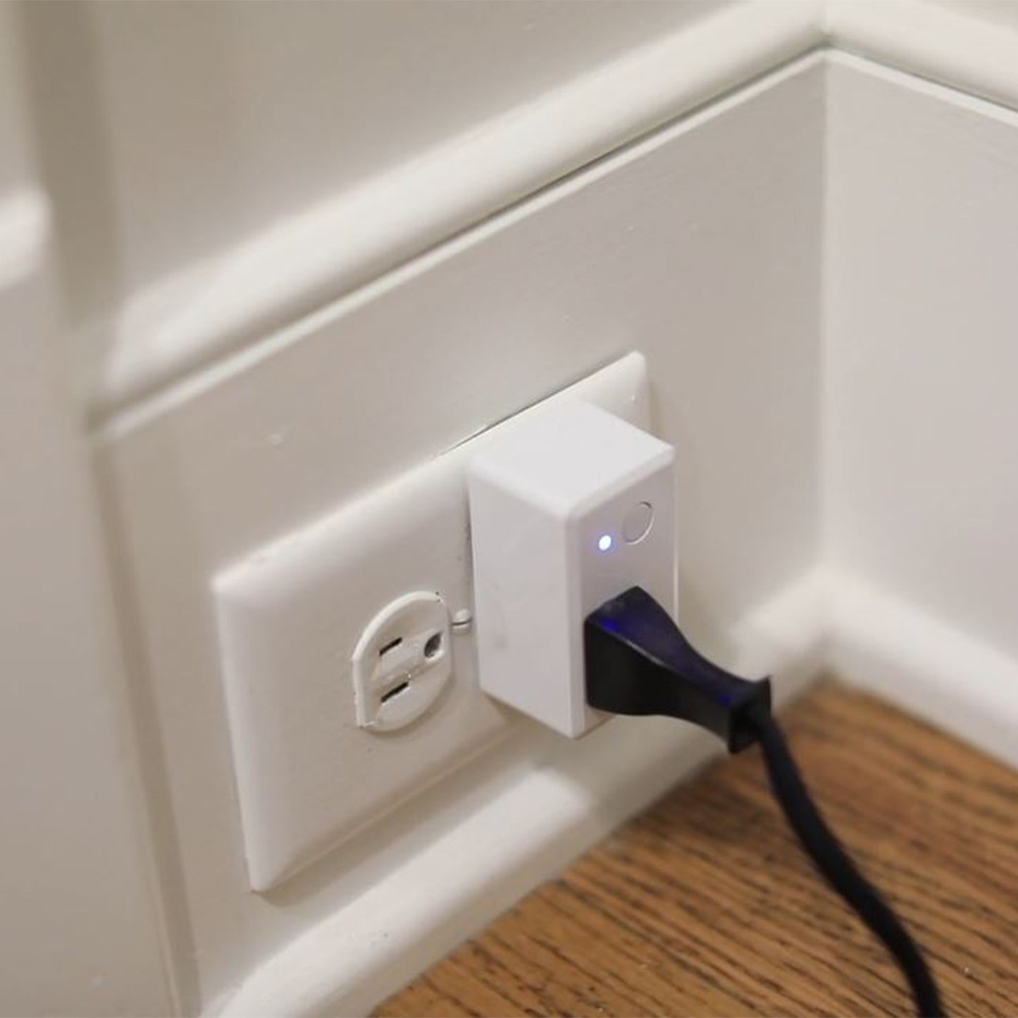 Indoor Smart Wi-Fi Wall Plug Alexa / Google